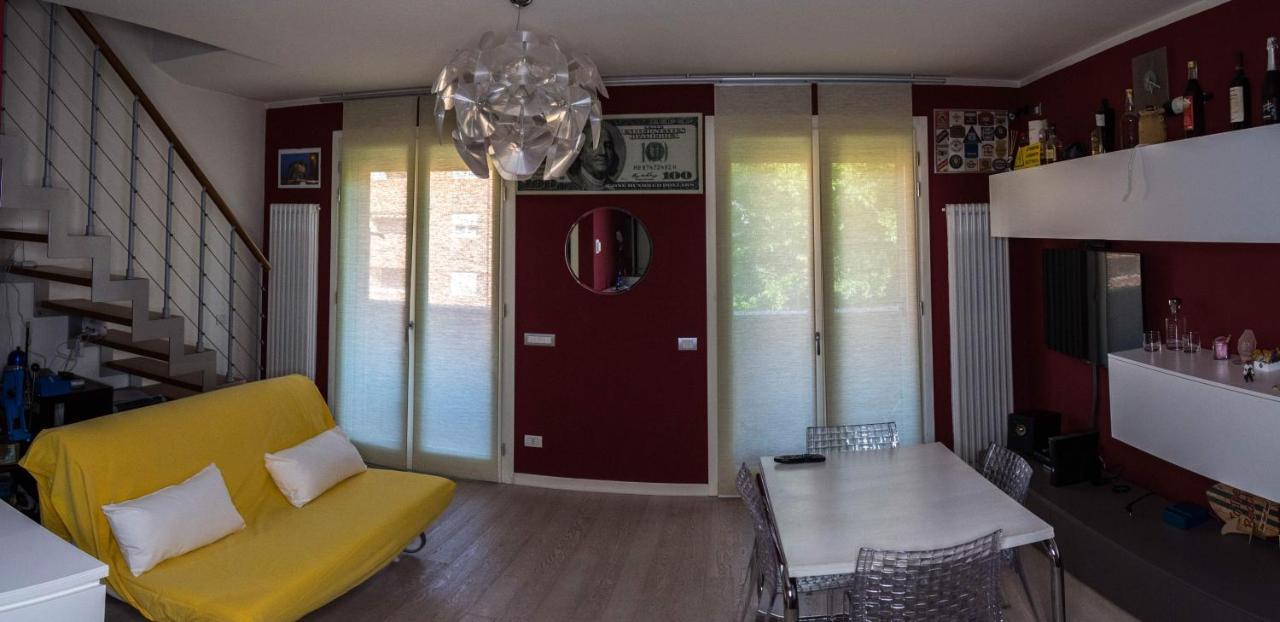 Bilocale A 2 Piani Zona Stadio Apartment *